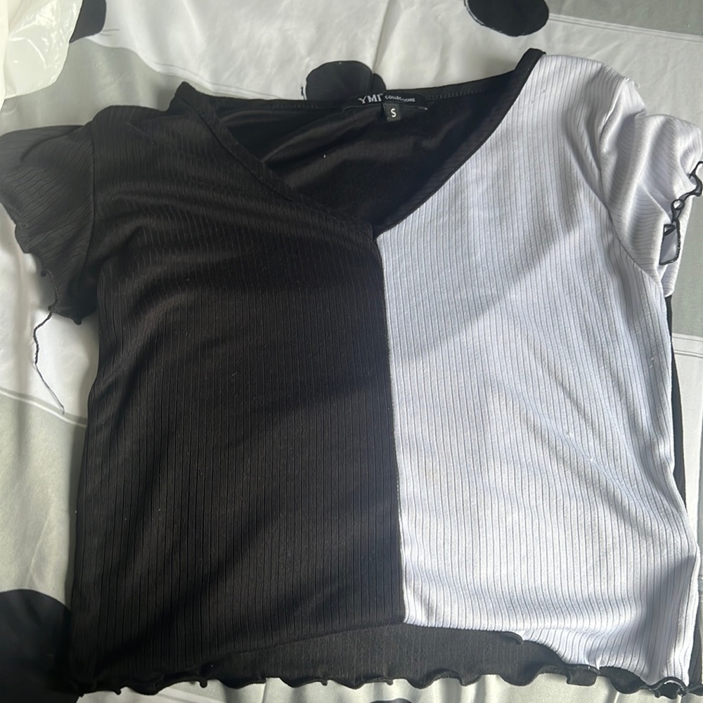 split color crop top